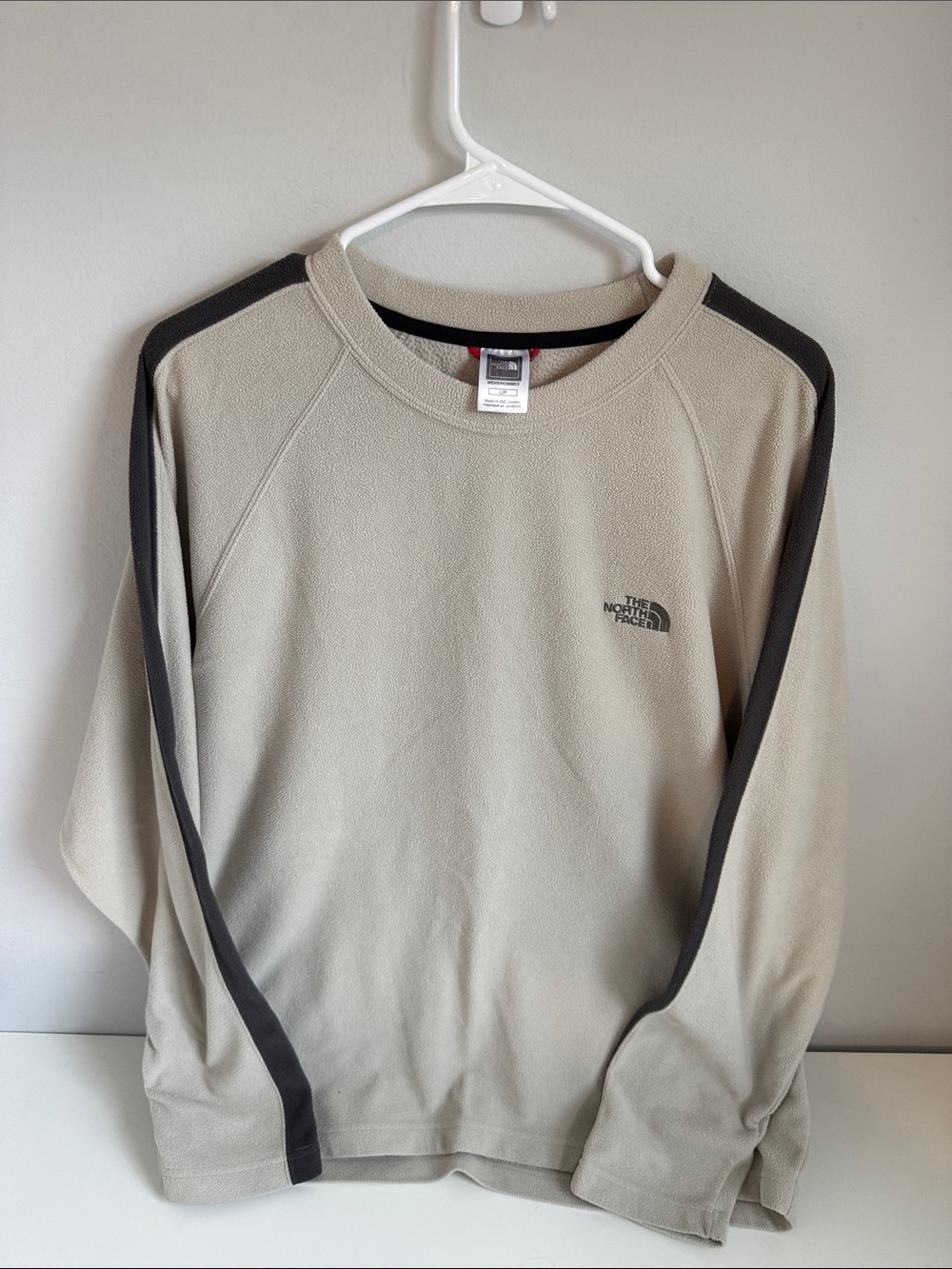 The North Face Men’s Cream Crewneck Sweater with Dark Gray Accents